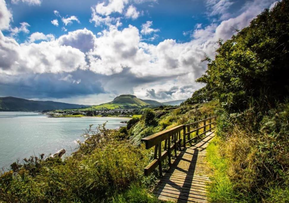 Cushendall Stables Екстер'єр фото