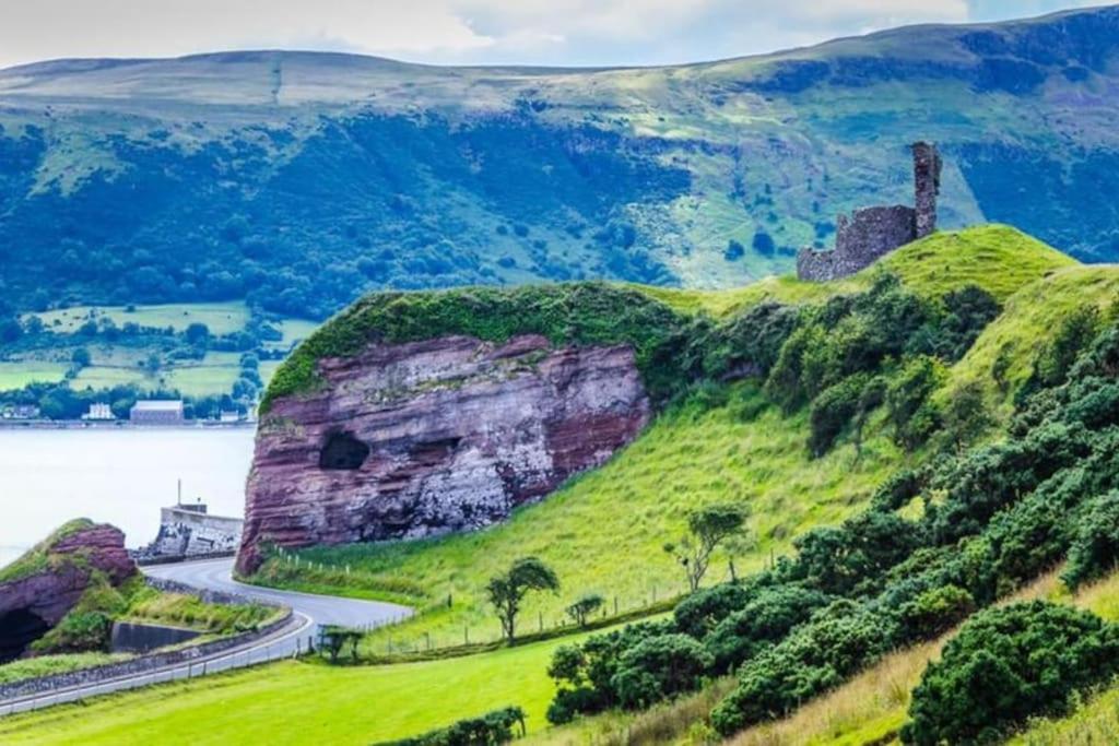 Cushendall Stables Екстер'єр фото