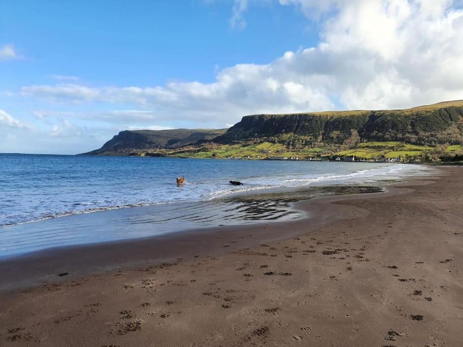 Cushendall Stables Екстер'єр фото